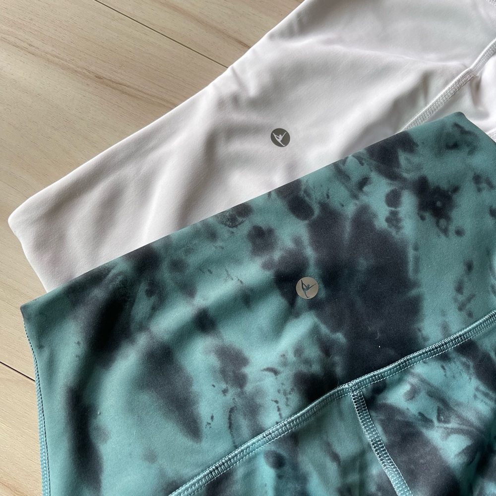 Set of 2 90 degree leggings